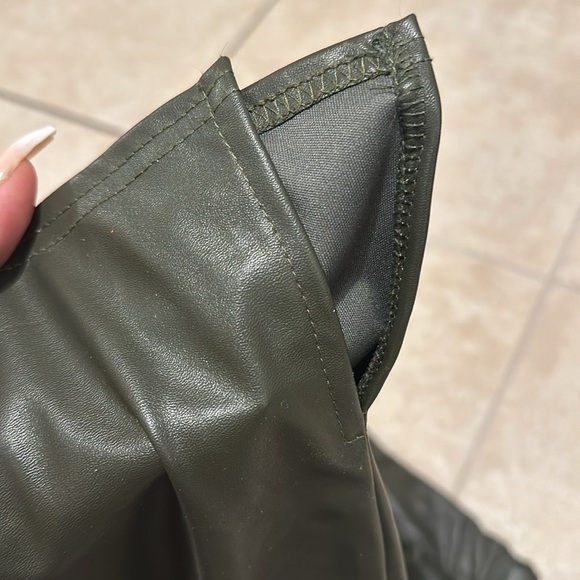 Green Faux Leather Pants ✨ - Picture 5 of 6